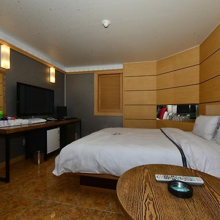 Daegu Mellow Motel Exteriör bild